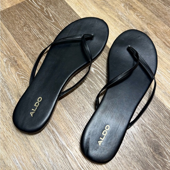 ALDO— black strappy sandals - Picture 3 of 4